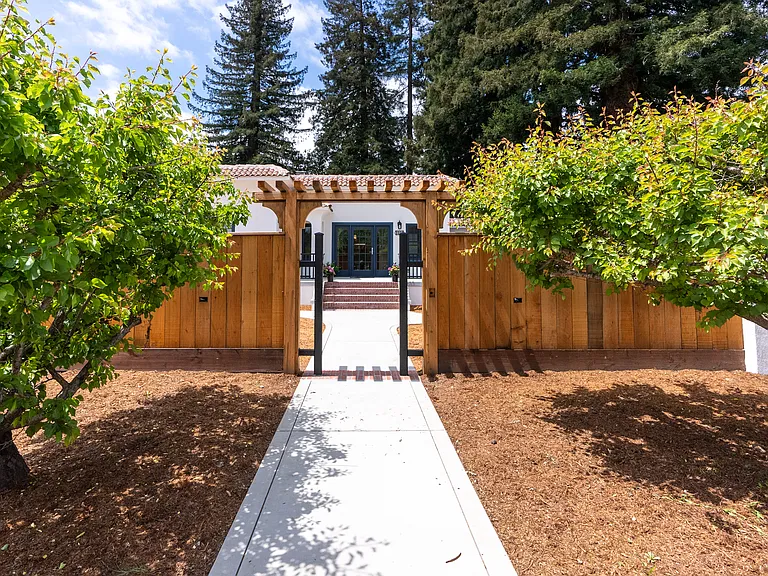 355 Corralitos Rd — Photo 14