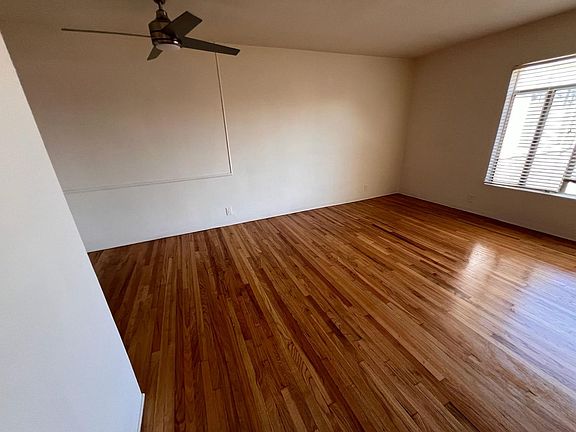 5th image of 3836 Lockland Dr #3838