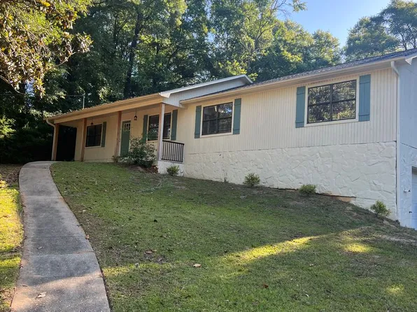 185 Hickory Tree Ln, Daleville, AL 36322