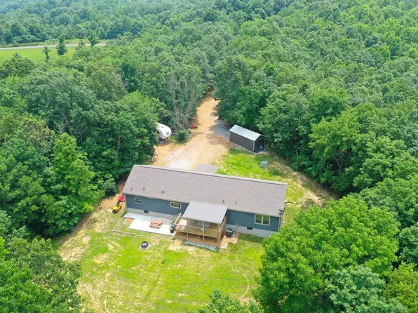 212 Skyline Rdg, Dover, TN 37058