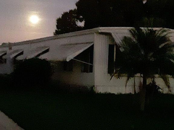 4th image of 7 Yolanda Ln