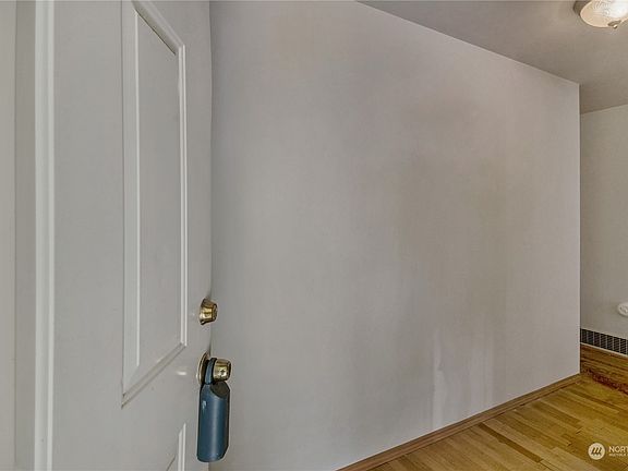 2nd image of 12614 80th Ave E