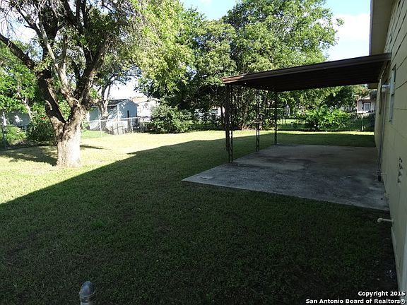 4th image of 706 Grassfield Dr