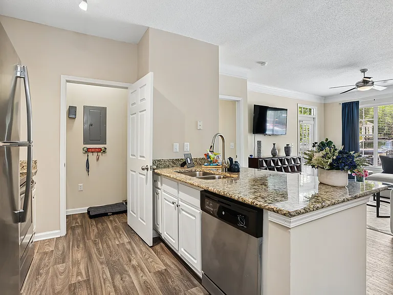 Parkway Vista — Photo 30