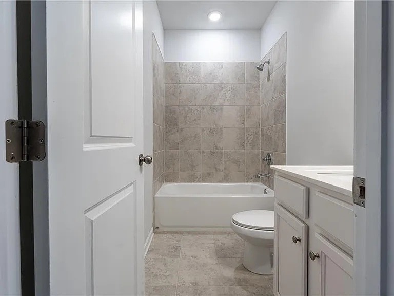 2701 Cedar Pine Way — Photo 40