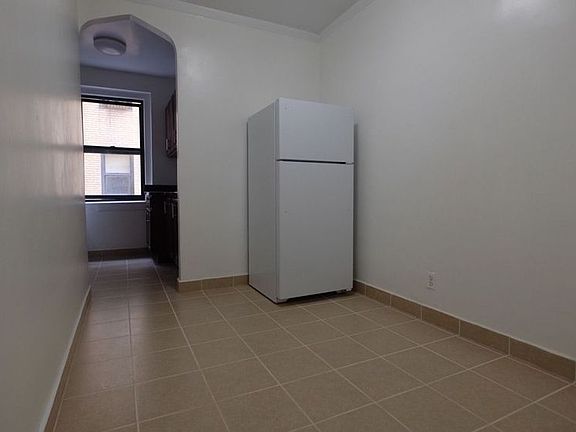 4th image of 567 Fort Washington Ave APT 6F