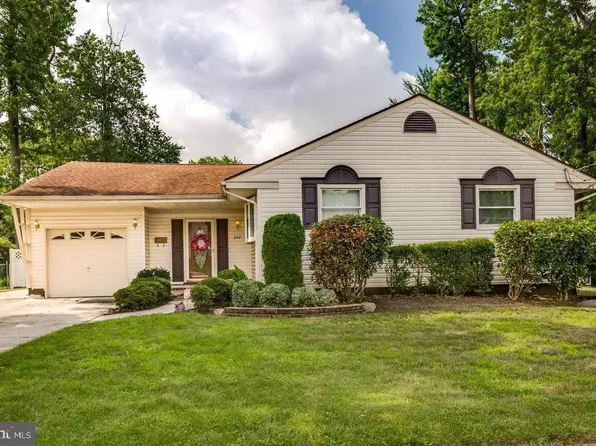 244 Holly Ave, Woodbury Heights, NJ 08097