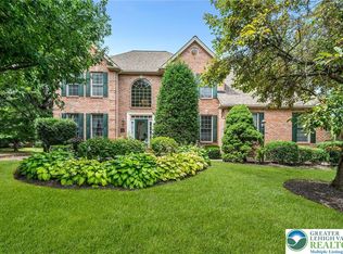 5050 Drummond Cir, Center Valley, PA 18034