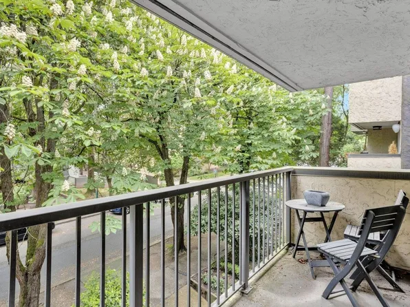1234 Pendrell St #303, Vancouver, BC V6E 1L6
