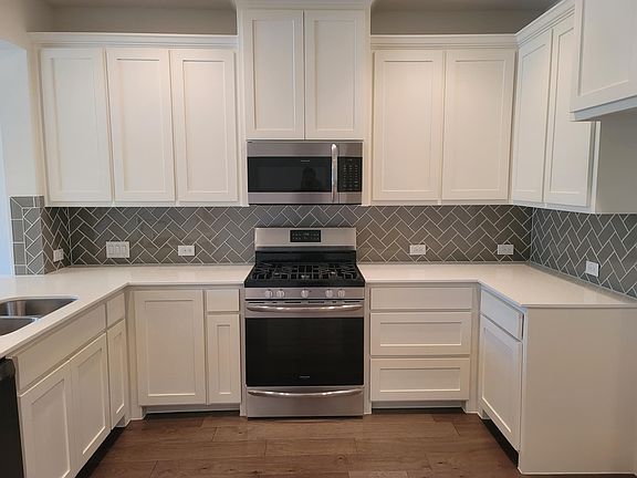5th image of 2504 Jameson Ln