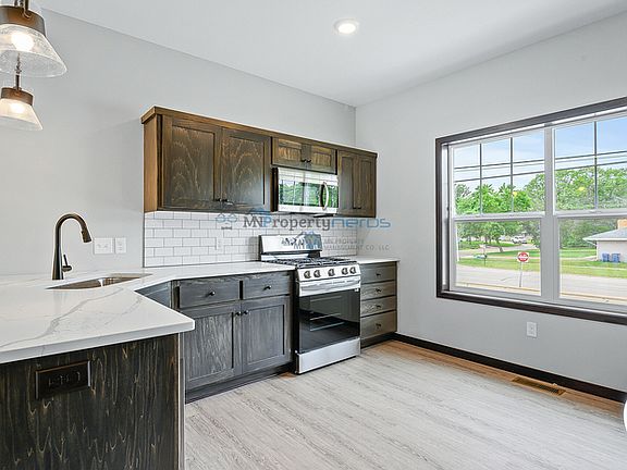 3rd image of 10280 3rd St NE #D