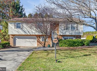 66 Silver Crown Dr, Mechanicsburg, PA 17050