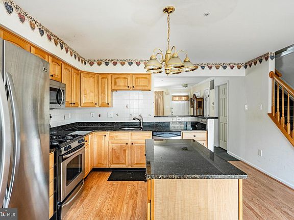 5th image of 603 Coach Hill Ct