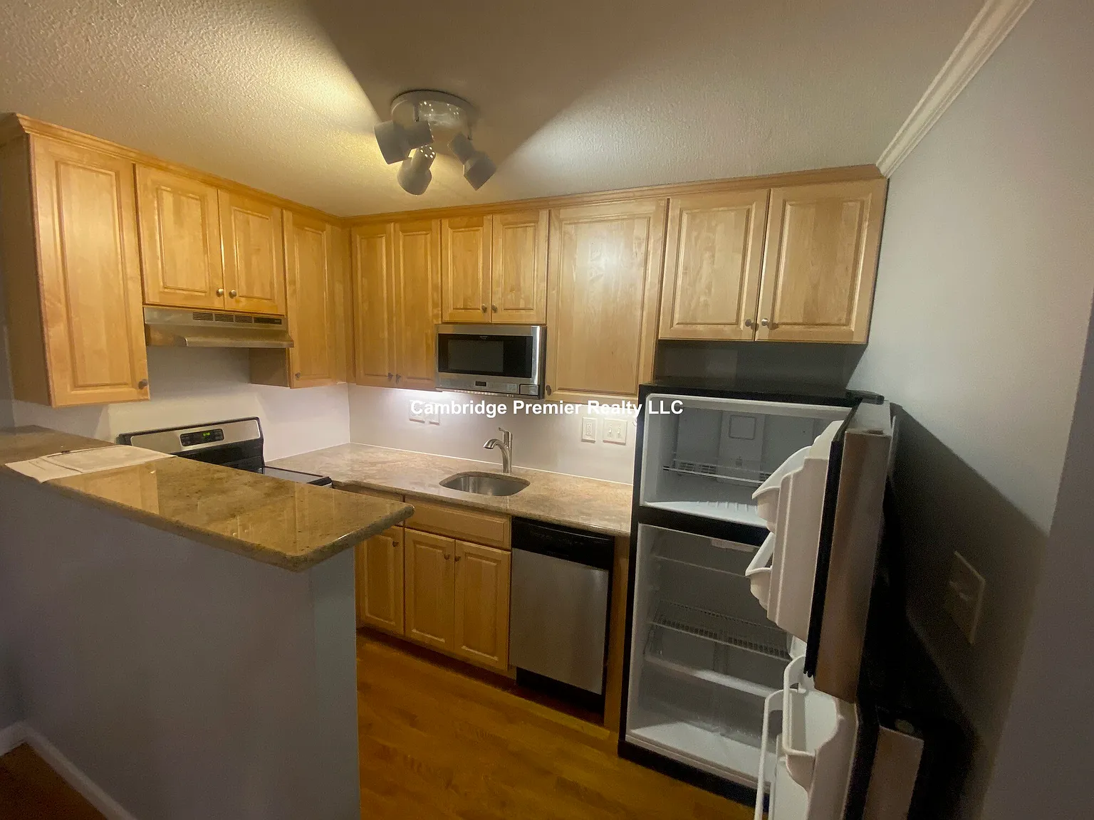 1 bed, $2,675 — Photo 1
