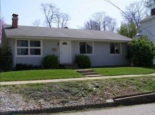 327 S Madison St, Knightstown, IN 46148