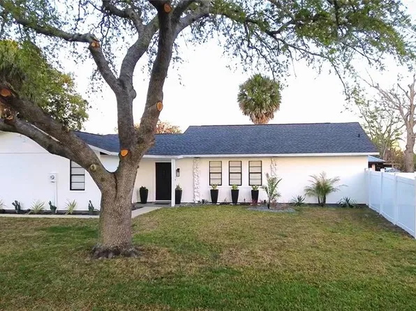 1 Cunningham Dr, New Smyrna Beach, FL 32168