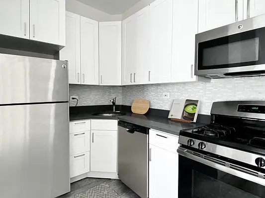 Rented by Vector New York, LLC | media 11