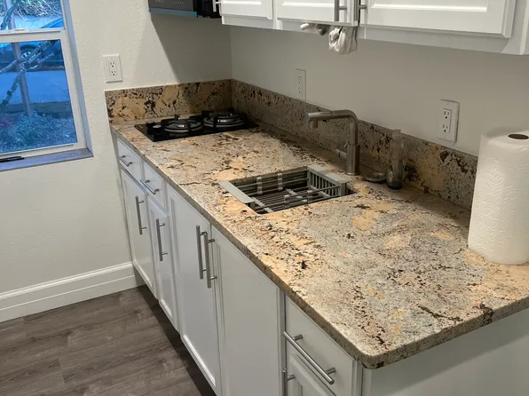 346 SE Harlow Ave #B, Troutdale, OR 97060