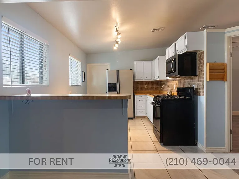800 Brooks Ave — Photo 9