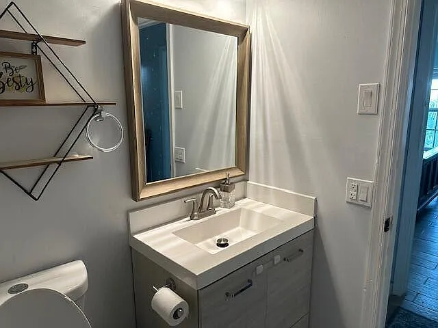 2220 NE 68th St #1023 — Photo 42