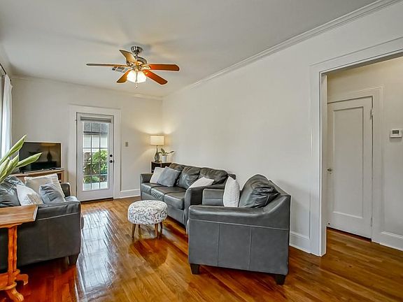 5th image of 28 San Carlos Ave