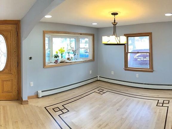 4th image of 38 Eugenia St #1
