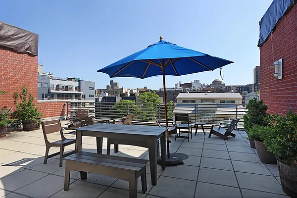 Sold by Corcoran | media 6