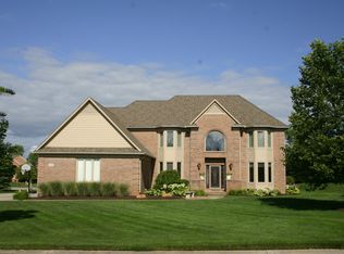 3969 Elk Dr, Oakland Township, MI 48306