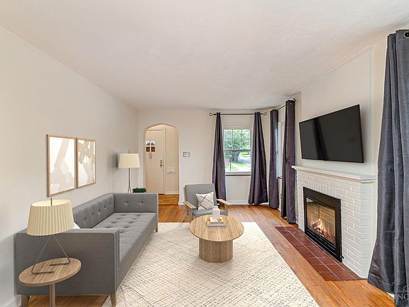 4th image of 2725 Losantiville Ave