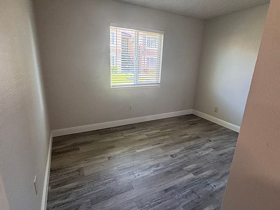 5th image of 2912 N Tracy Blvd #37