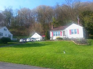 127 Stine Dr, Lewistown, PA 17044