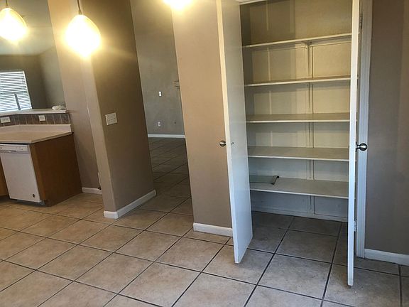 4th image of 2715 Orchid Moon Ct