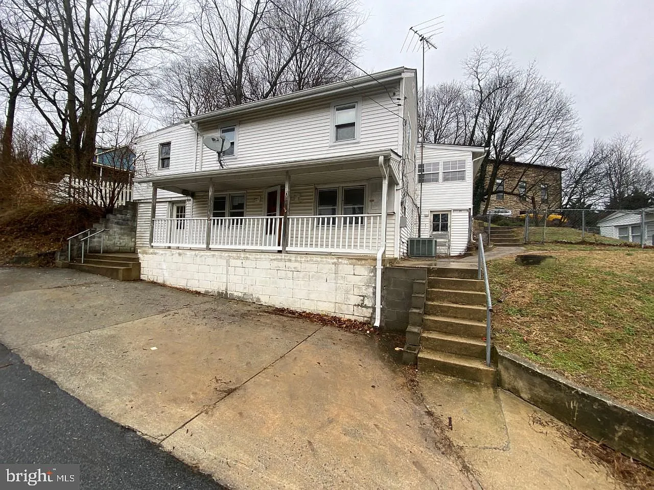 3519 Cemetery Cir photo 1