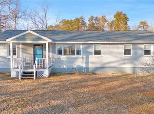 5612 Cartersville Rd, Powhatan, VA 23139