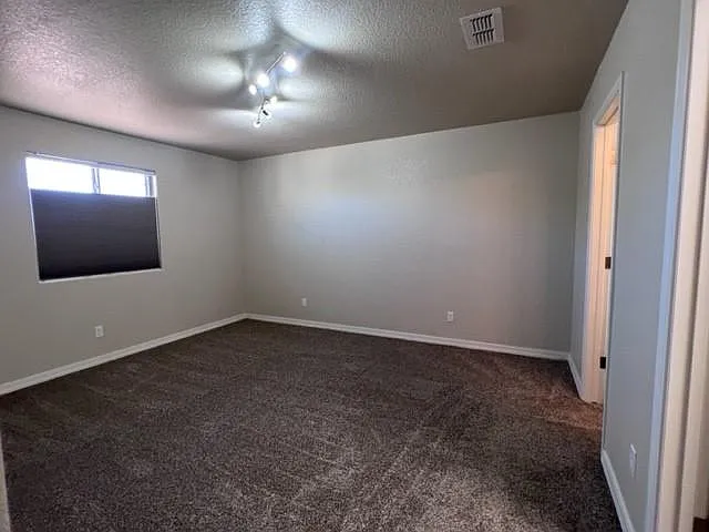 2843 E Luna Vis — Photo 16