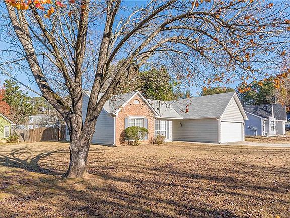 3rd image of 3195 Jorden Crest Ct