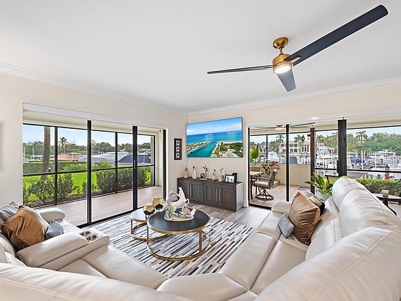 3rd image of 513 Oak Harbour Drive