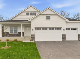 727 Rosebud Ln, Delano, MN 55328