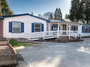 1236 Watson Dr, Grants Pass, OR 97527