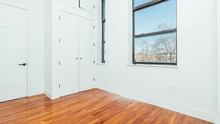 Rented by Nooklyn NYC LLC | media 36
