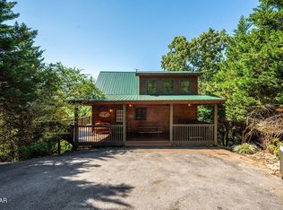 1627 Mountain Dreams Way, Pigeon Forge, TN 37862