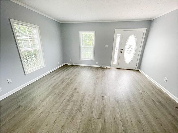 3rd image of 1901 S Brookside Ave