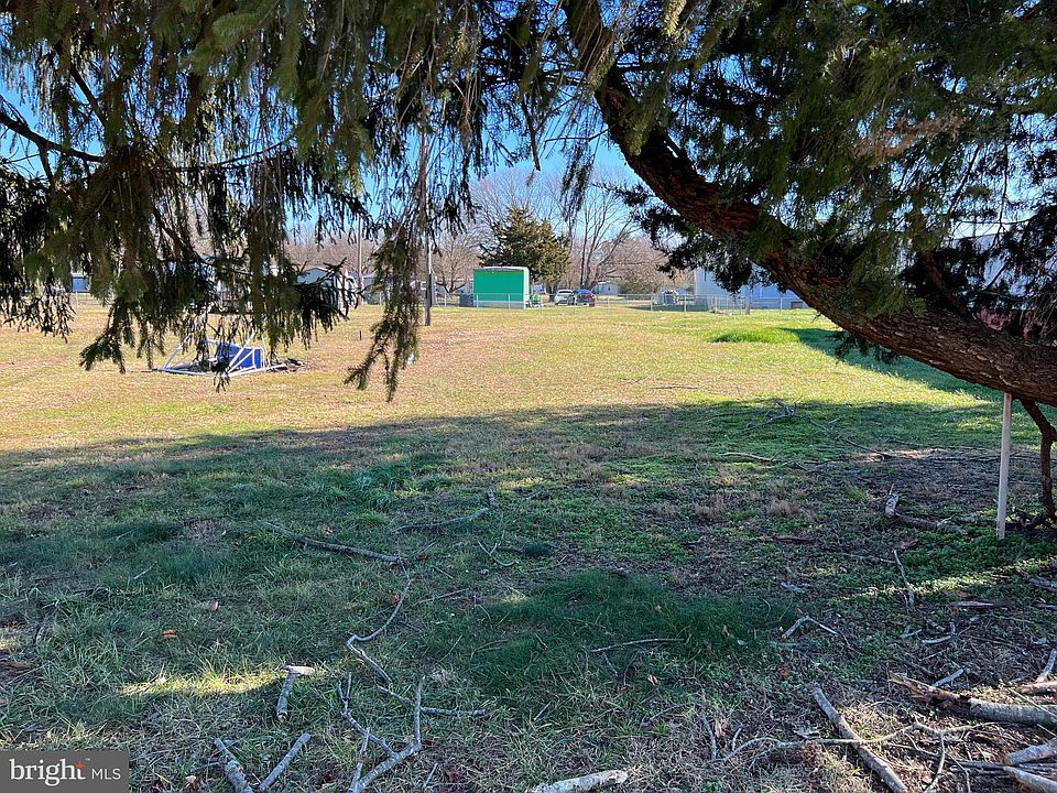 2nd image of 1354 Peachtree Run
