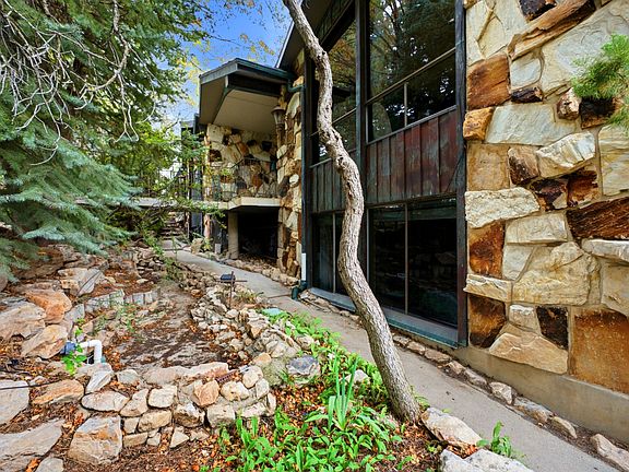 4th image of 4434 S Covecrest Dr