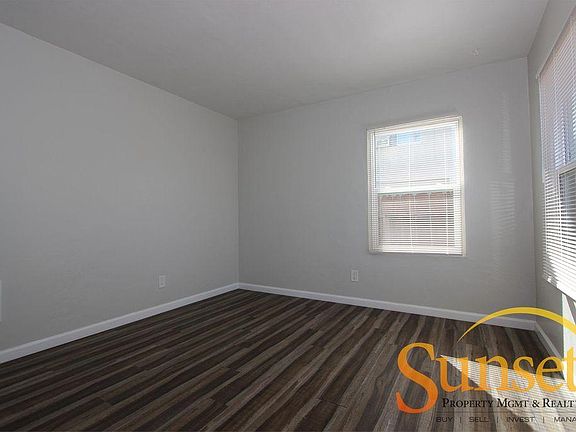 5th image of 4065 Orange Ave