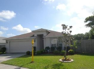 1305 Lake Shore Ranch Dr, Seffner, FL 33584