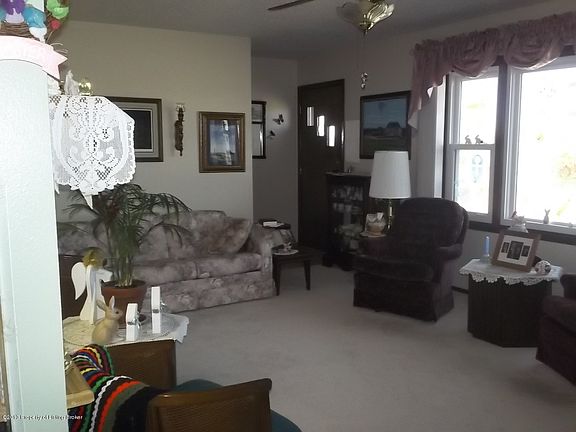 4th image of 408 3rd Ave SE