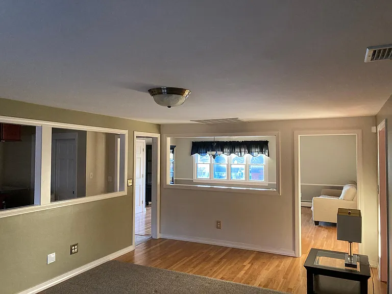 555 Bedford St #2 — Photo 4