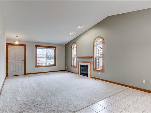 3rd image of 2534 Hils Ct #B