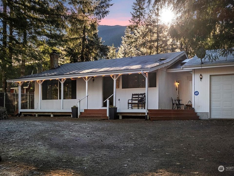 1st image of 113 Mountain View Drive N